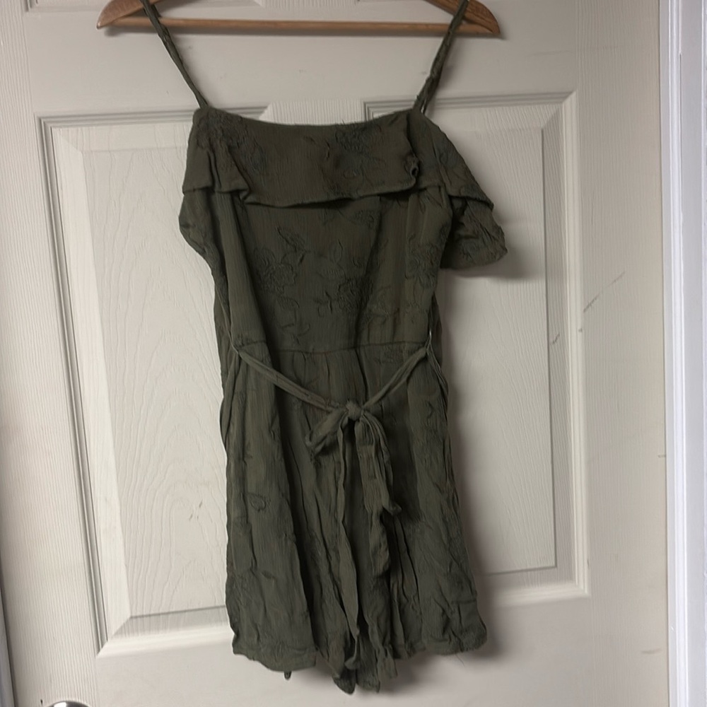Mi Ami Size Medium Olive romper